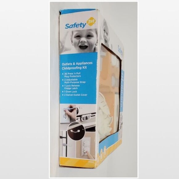 New Safety 1st Child Proof Kit Kid Baby Home Outlet Covers Fridge Latch Straps - Picture 6 of 15